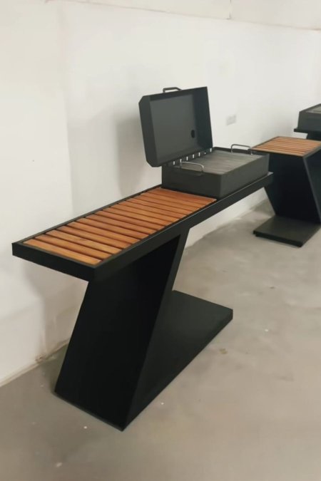 شواية ستاند VIP بغطاء – خشب طبيعي